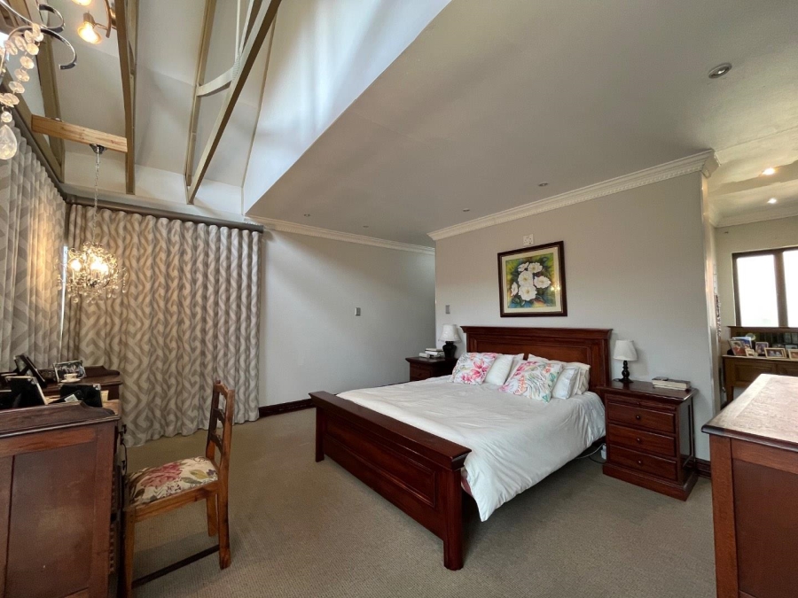4 Bedroom Property for Sale in Woodland Hills Free State